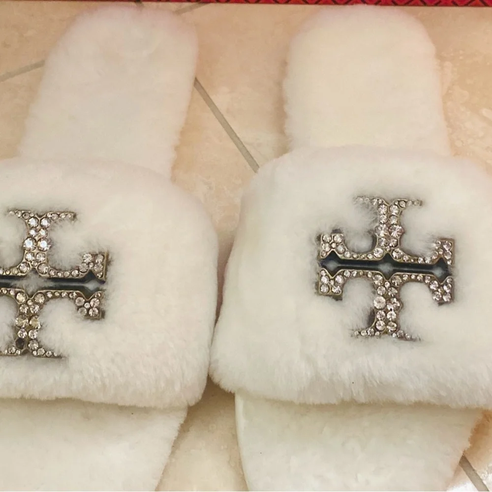 RARE LIKE NEW! Tory Burch Jeweled Shearling Slide Slippers Shoes Buttermilk - Picture 3 of 8